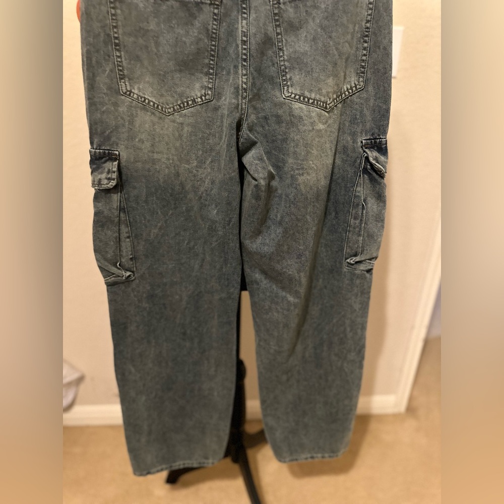 Cargo Jeans Womens Large NWT Pockets Front Bottom & Sides Baggy. Size 7/28. NWT - Picture 7 of 12